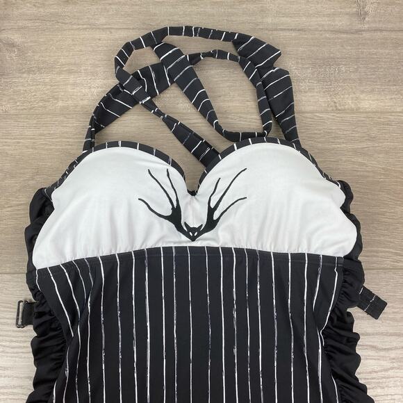 Hot Topic Disney Nightmare Before Christmas Jack Skellington Swimsuit Sz.XL - Picture 6 of 16